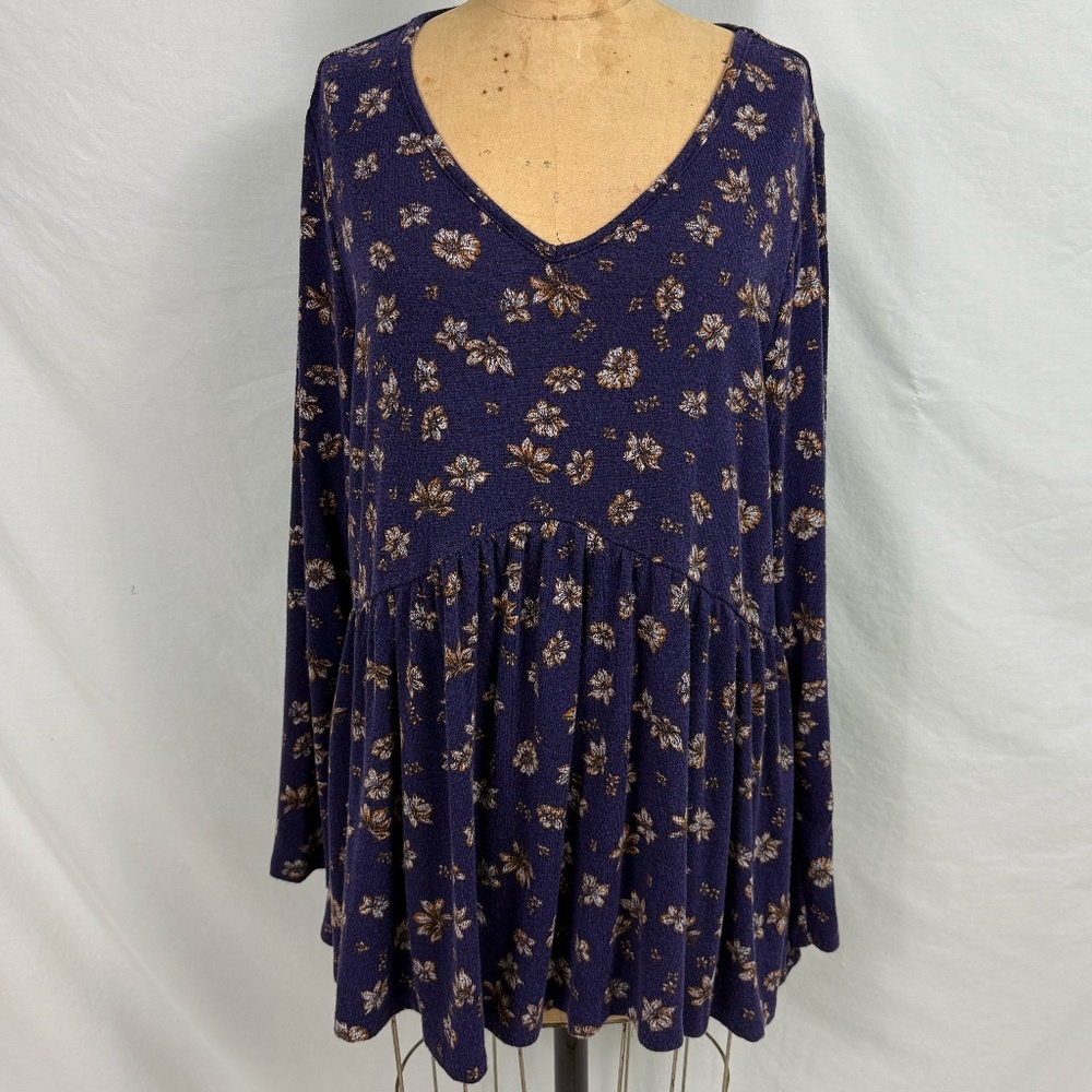 Lane Bryant Purple Floral Knit Long Sleeve A-line Peplum  Blouse Size 14/16
